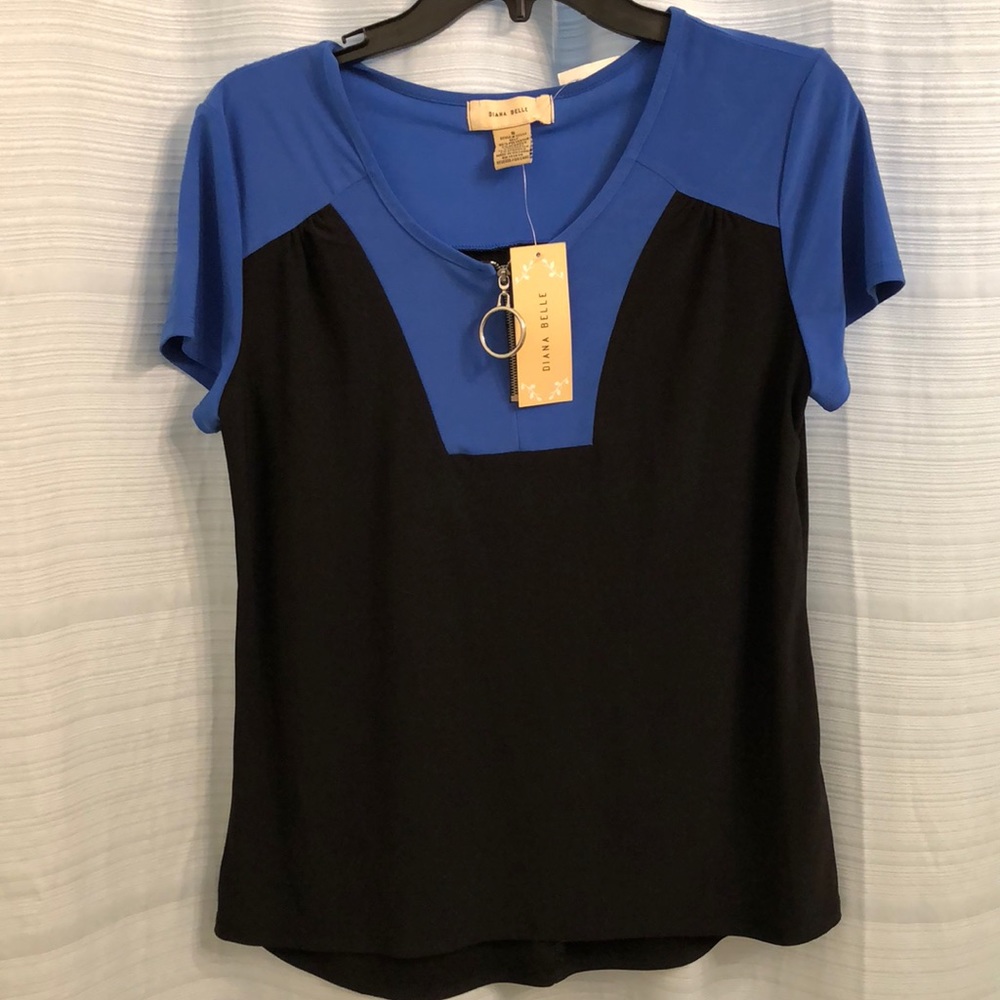 Red and blue shirt with zipper pull